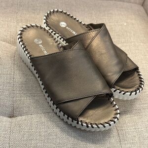 Eric Michael Women's Metallic Slide Sandals